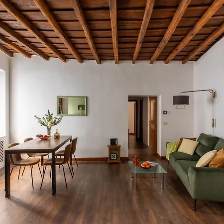 Iflat Classic And Contemporary Appartement