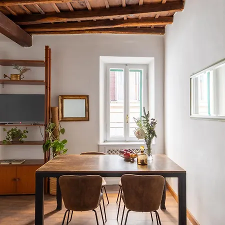 Iflat Classic And Contemporary Apartmán