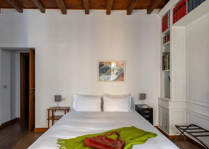 Lägenhet Iflat Classic And Contemporary *